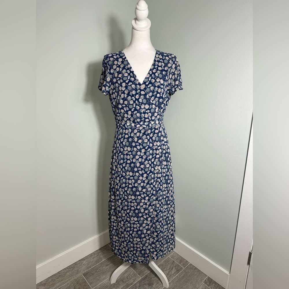 Madewell Wrap-Front Midi Dress in French Floral Size 6 - Picture 3 of 17